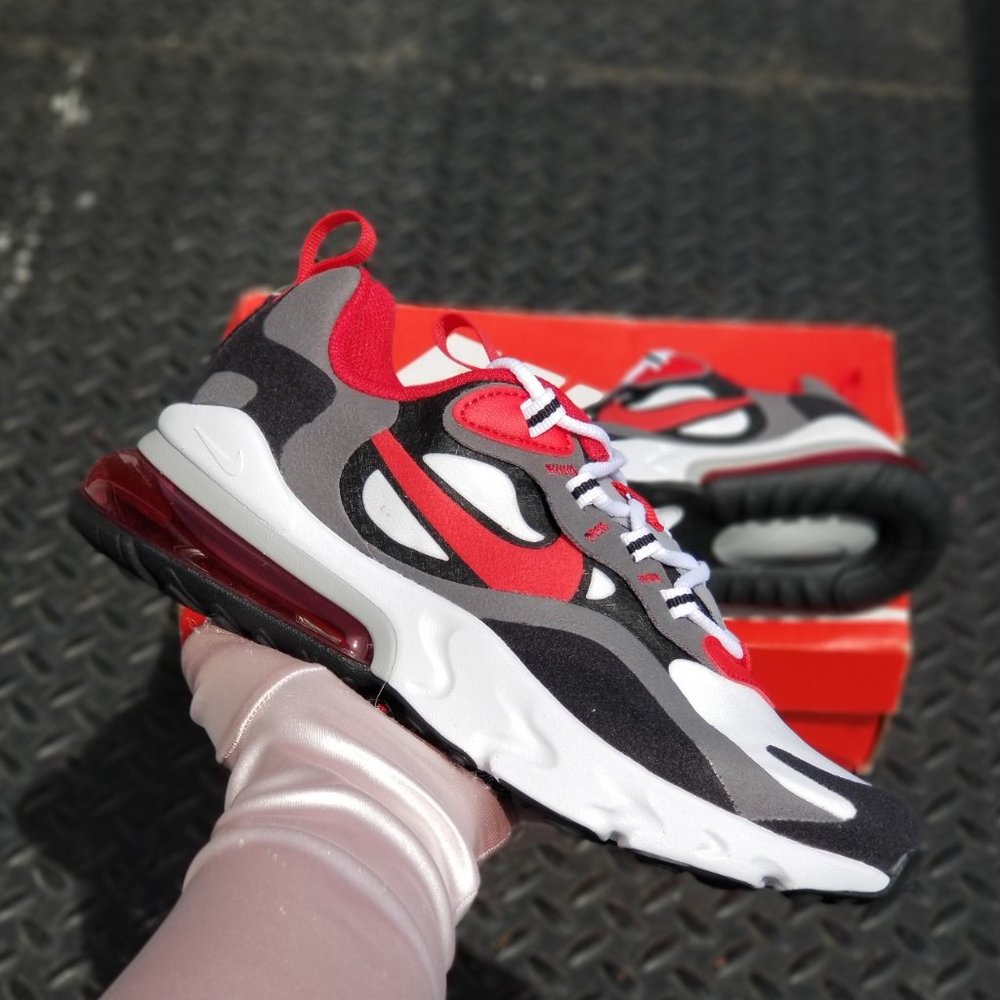 🚨SOLD🚨 Nike Air Max 270 React Red Grey White - Picture 4 of 4